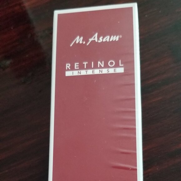 Beauty treatment with Retinol - Picture 1 of 4